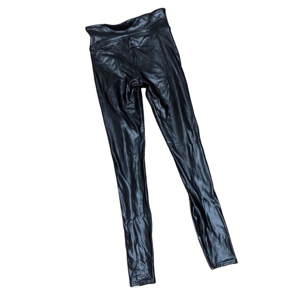 Spanx - Faux Leather Stripe Legging in Very Black/White XS - Picture 2 of 10